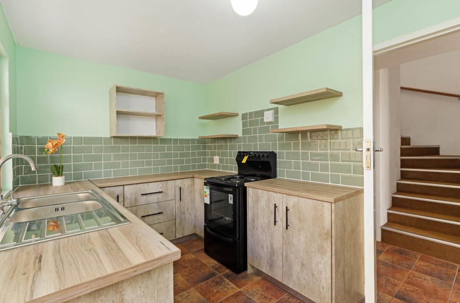 3 Bedroom Property for Sale in Zonnebloem Western Cape